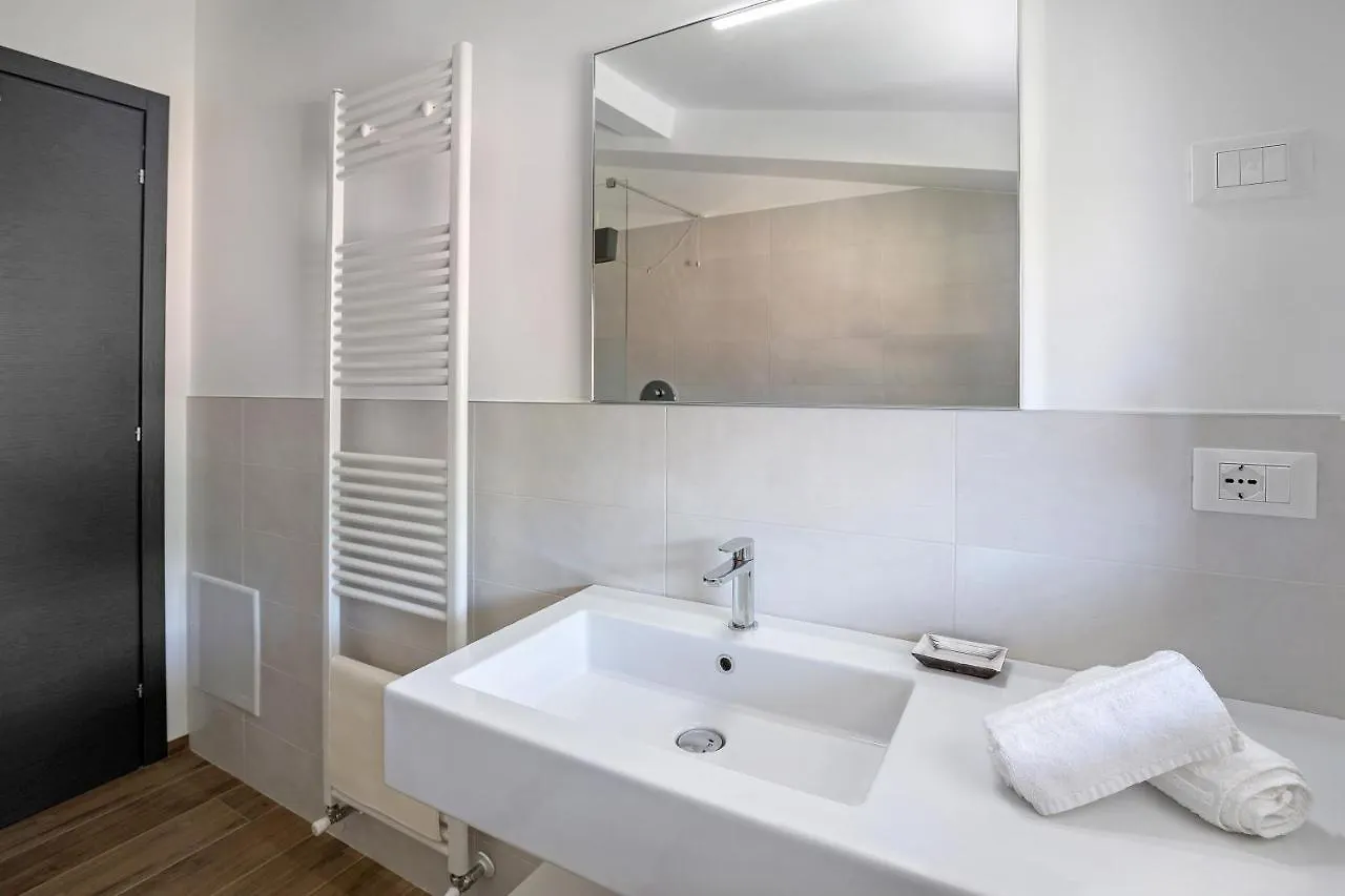 Apartment Villa Donne Del Lago Ele Salo