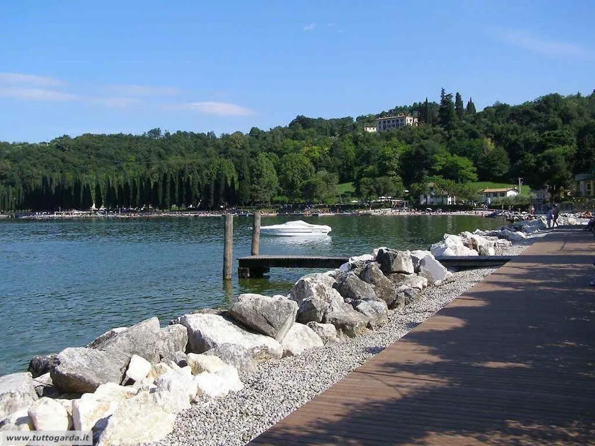 Villa Donne Del Lago Ele Salo Italy
