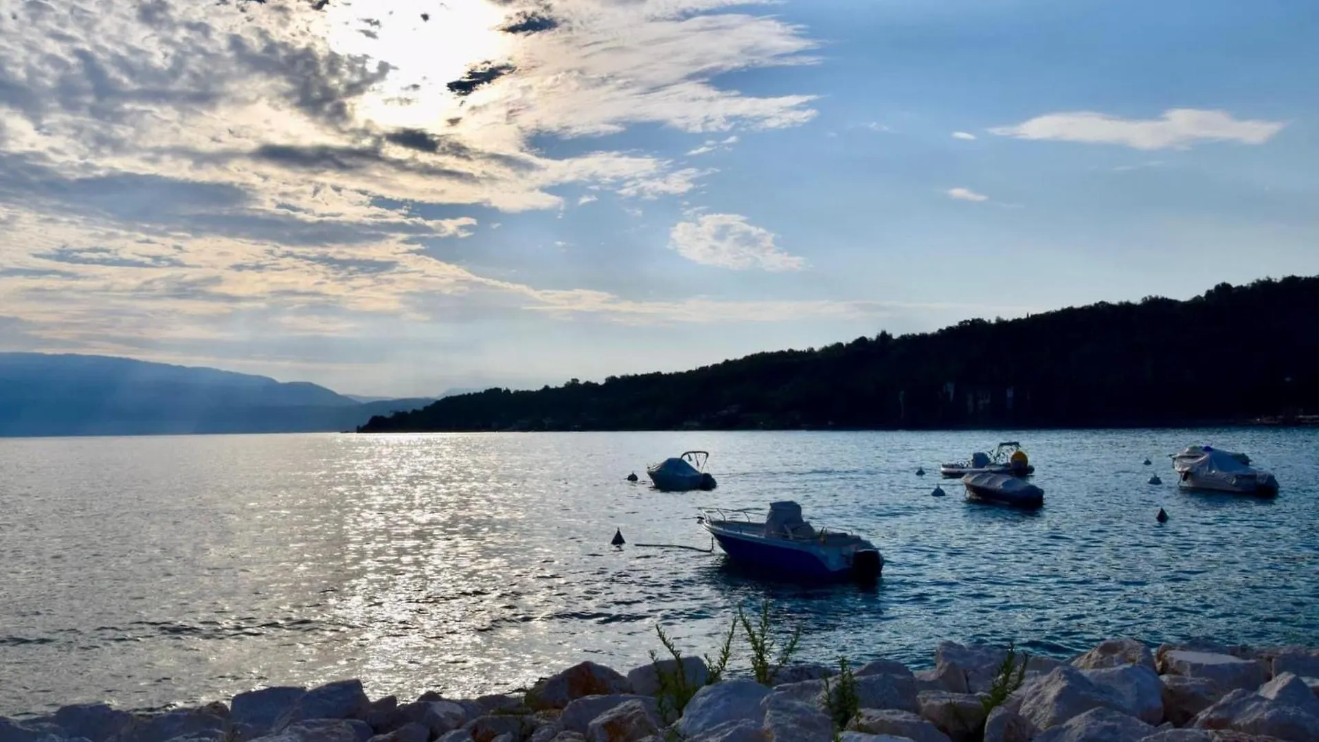 Villa Donne Del Lago Ele Salò 0*,